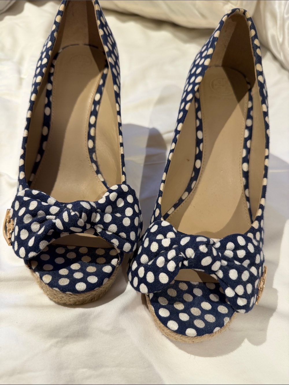 Women’s Navy Polka Dot Peep-Toe Bow Wedge Flats